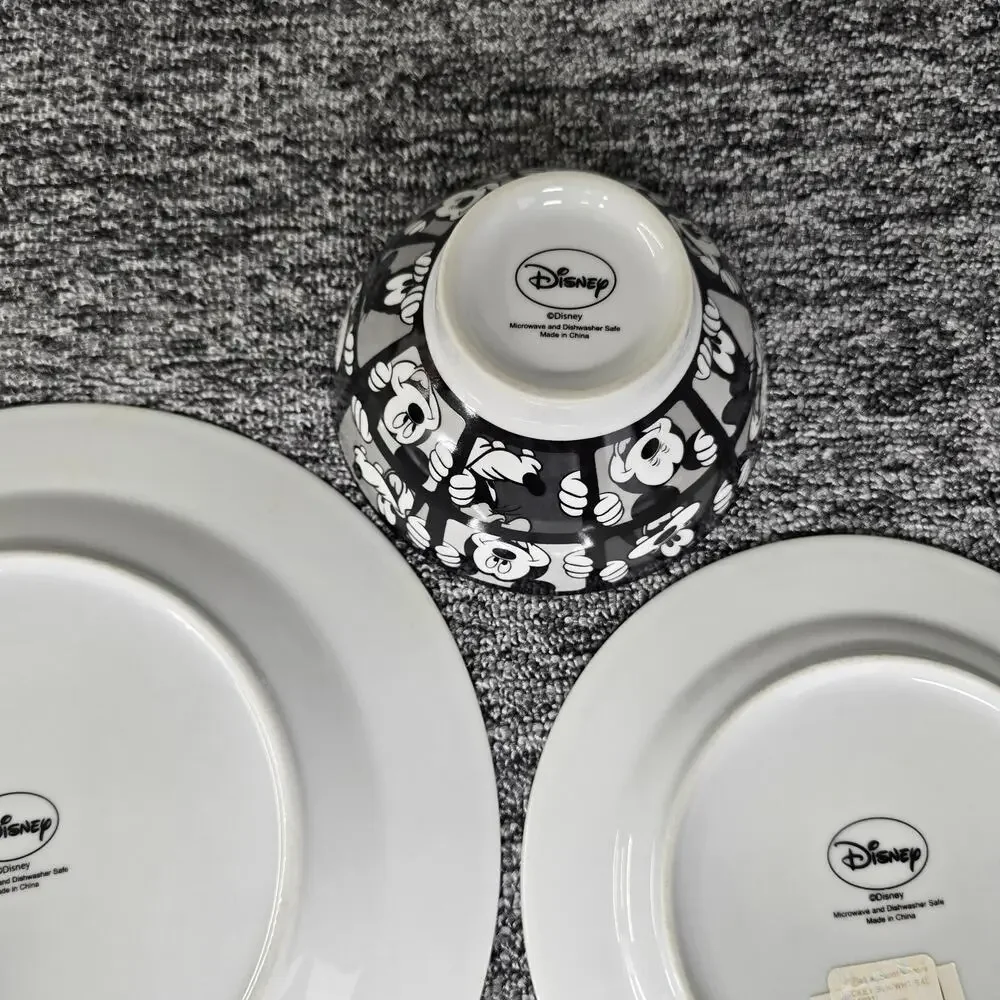 Disney Mickey Mouse & Goofy Grid Dinnerware Set 3 Piece Black & White